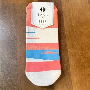 Make a splash! 🍑🍑🍑Tavi Grip Savvy Socks in Pink and Blue